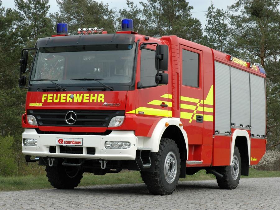 Mercedes-Benz Atego 918 Feuerwehr by Rosenbauer 2005 года  (фото 1 из 1)